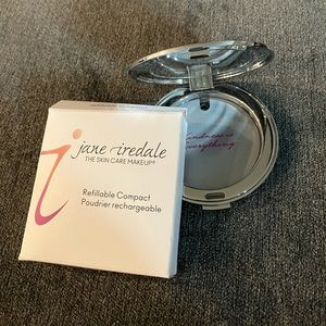 Jane Iredale Refillable Compact with Mineral Powder